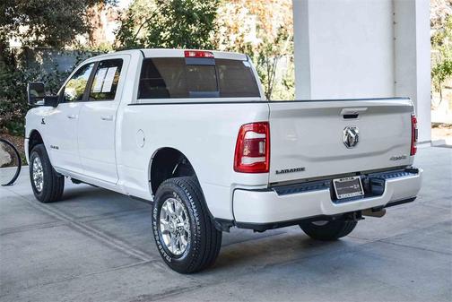 2024 RAM 2500 Laramie Crew Cab 4x4 6'4' Box