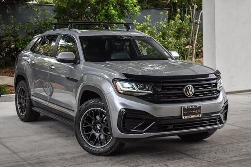 2020 Volkswagen Atlas Cross Sport 3.6L V6 SE w/Technology R-Line