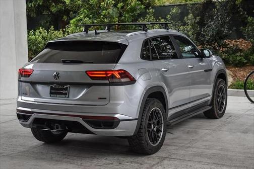 2020 Volkswagen Atlas Cross Sport 3.6L V6 SE w/Technology R-Line