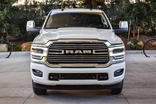 2024 RAM 2500 Laramie Crew Cab 4x4 6'4' Box