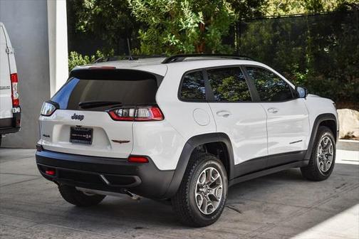 2022 Jeep Cherokee Trailhawk