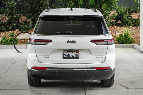 Bright White Clearcoat 2023 Jeep Grand Cherokee L Limited