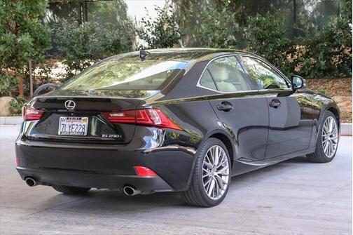 2015 Lexus IS 250 Crafted Line