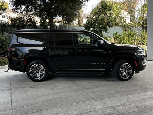 2025 Jeep Wagoneer 4x4