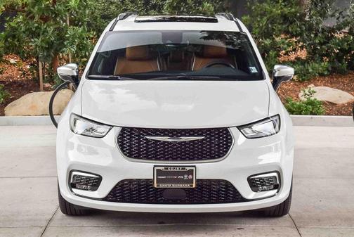 2026 Chrysler Pacifica L