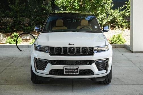 Bright White Clearcoat 2026 Jeep Grand Cherokee L Summit