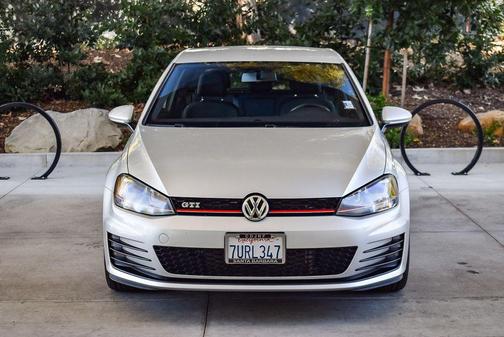 2015 Volkswagen Golf GTI 2.0T S 4-Door