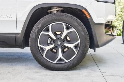 2023 Rivian R1T Adventure