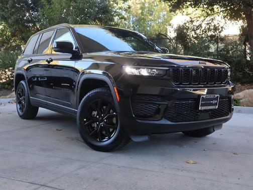 2025 Jeep Grand Cherokee Altitude