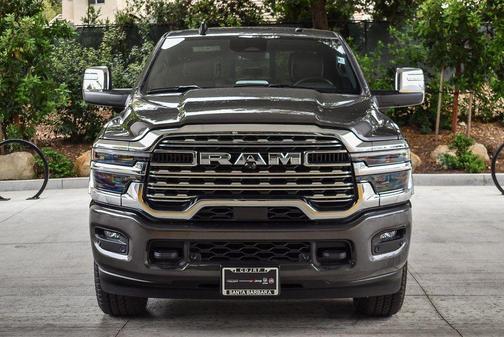 2025 RAM 2500 Limited Crew Cab 4x4 6'4' Box