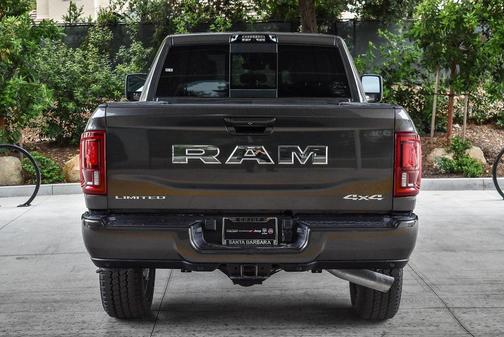 2025 RAM 2500 Limited Crew Cab 4x4 6'4' Box