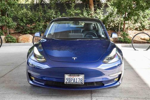2022 Tesla Model 3 Standard Range