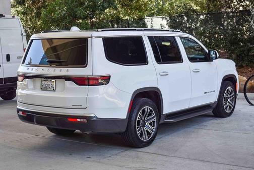 2022 Jeep Wagoneer Series III 4x4