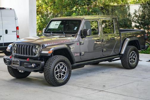 Granite Crystal Metallic Clearcoat 2026 Jeep Gladiator Rubicon