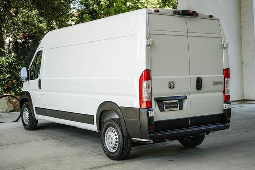 Bright White Clearcoat 2026 RAM ProMaster 2500 Tradesman