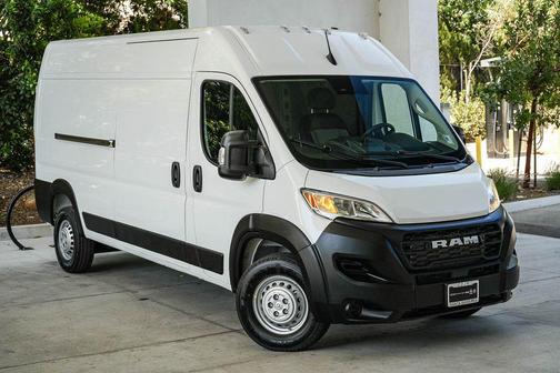 Bright White Clearcoat 2026 RAM ProMaster 2500 Tradesman