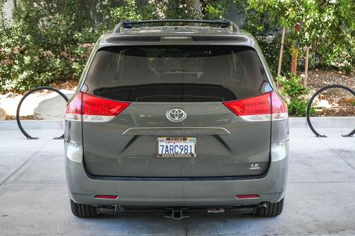 Predawn Gray Mica 2013 Toyota Sienna LE