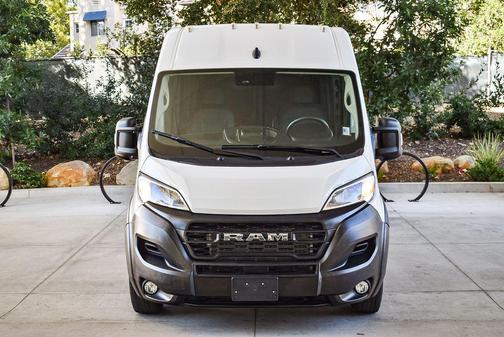 2025 RAM ProMaster 2500 Tradesman