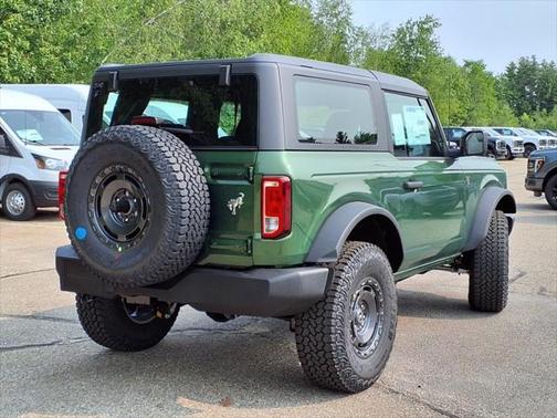 2025 Ford Bronco Base