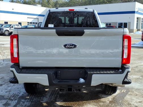 Avalanche 2026 Ford F-250 XL