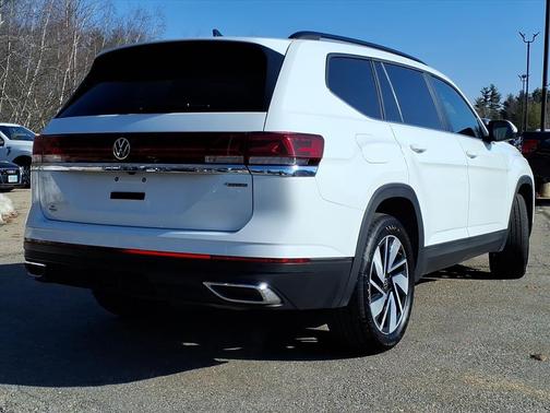 2025 Volkswagen Atlas 2.0T SE w/Technology 4MOTION