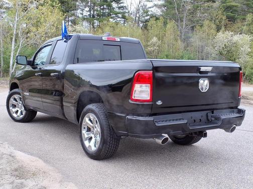 Diamond Black Crystal Pearlcoat 2020 RAM 1500 Big Horn/Lone Star