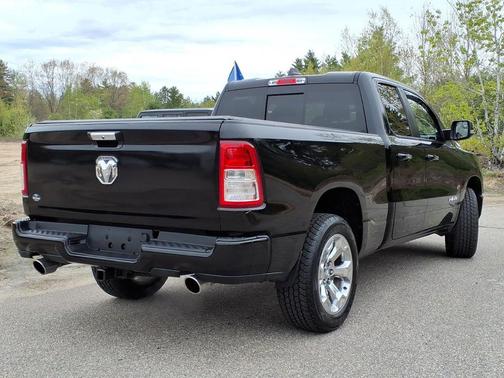 Diamond Black Crystal Pearlcoat 2020 RAM 1500 Big Horn/Lone Star