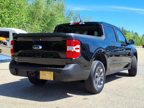 Shadow Black 2024 Ford Maverick XLT