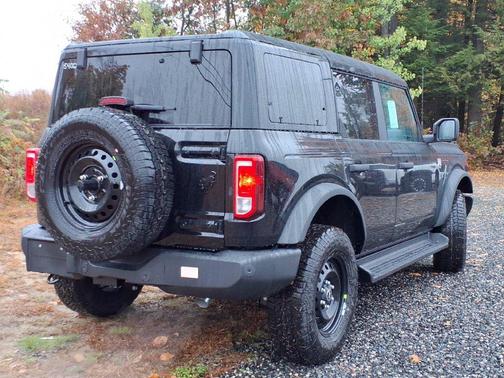 Shadow Black 2026 Ford Bronco Big Bend