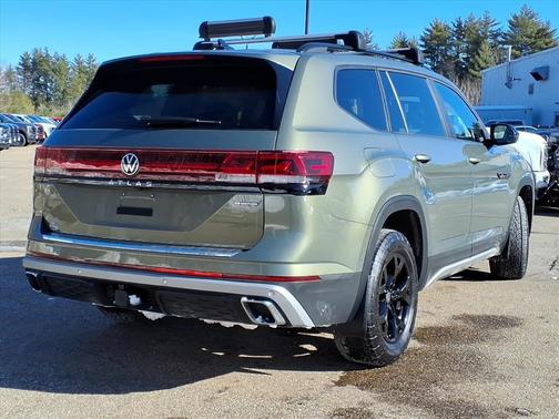 2024 Volkswagen Atlas 2.0T SE w/Technology 4MOTION