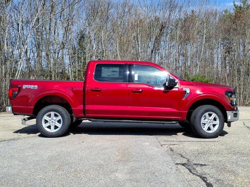 Ruby Red Metallic Tinted Clearcoat 2026 Ford F-150 XLT
