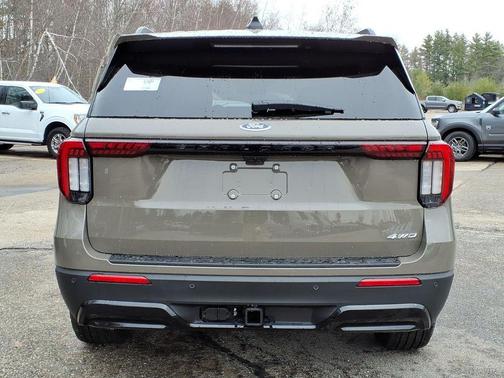 Marsh Gray 2026 Ford Explorer ST-Line