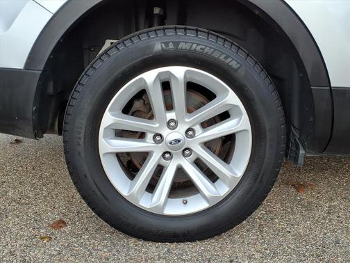2016 Ford Explorer Base