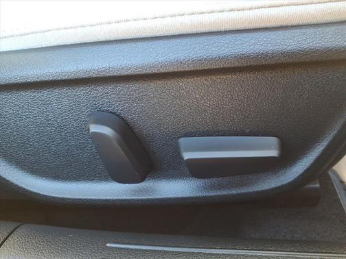 2025 Genesis G70 2.5T RWD