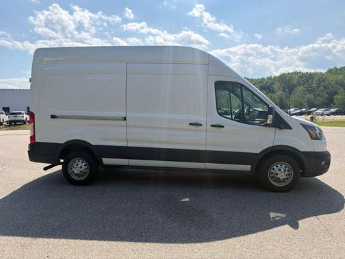 Oxford White 2022 Ford Transit-350 Base