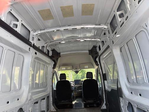 Oxford White 2022 Ford Transit-350 Base