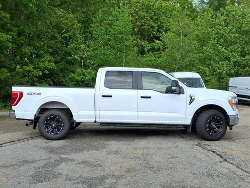 White 2022 Ford F-150 XLT