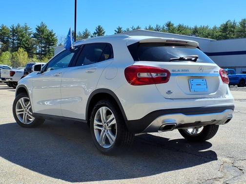 White 2019 Mercedes-Benz GLA 250 4MATIC
