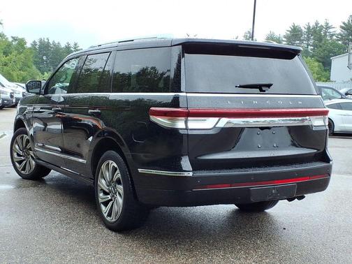 Black Metallic 2023 Lincoln Navigator Reserve