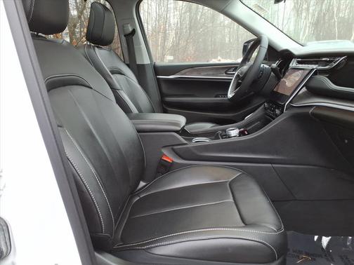 2024 Jeep Grand Cherokee 4xe Anniversary Edition