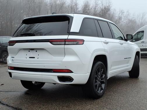 2024 Jeep Grand Cherokee 4xe Anniversary Edition