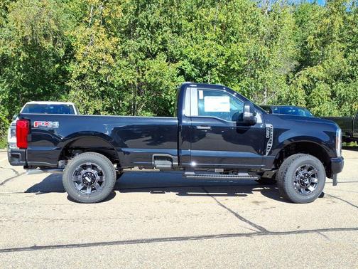 Agate Black Metallic 2027 Ford F-250 XL