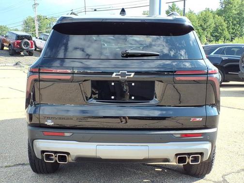 Mosaic Black Metallic 2024 Chevrolet Traverse AWD Z71