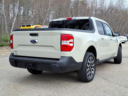 Terrain 2024 Ford Maverick Lariat