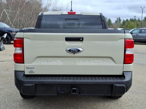 Terrain 2024 Ford Maverick Lariat