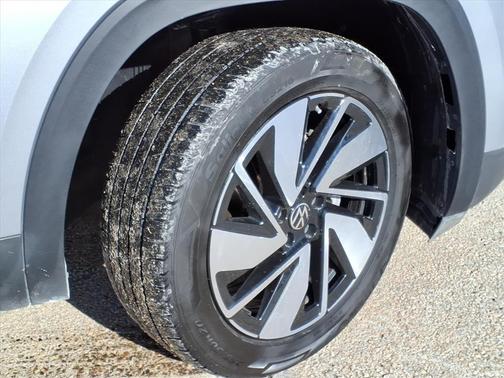 2024 Volkswagen Atlas 2.0T SE w/Technology 4MOTION