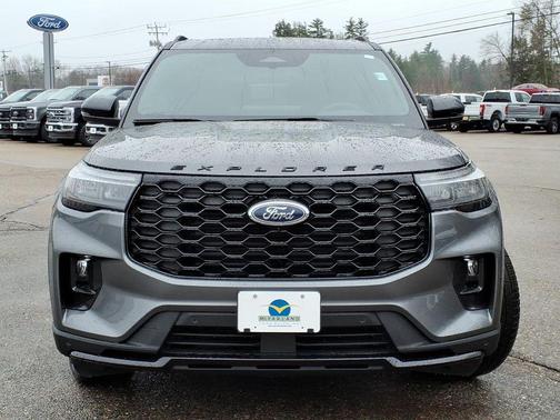 Carbonized Gray Metallic 2026 Ford Explorer ST-Line