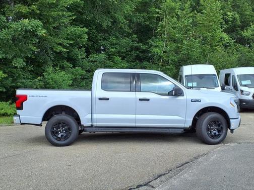 2025 Ford F-150 Lightning XLT