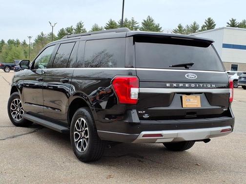 Black Metallic 2024 Ford Expedition Max XLT