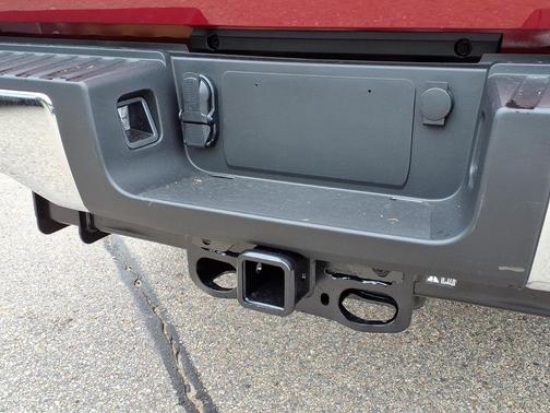 Ruby Red Metallic Tinted Clearcoat 2027 Ford F-350 XLT